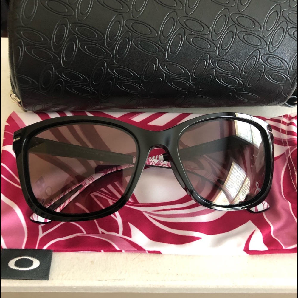 Oakley sunglasses